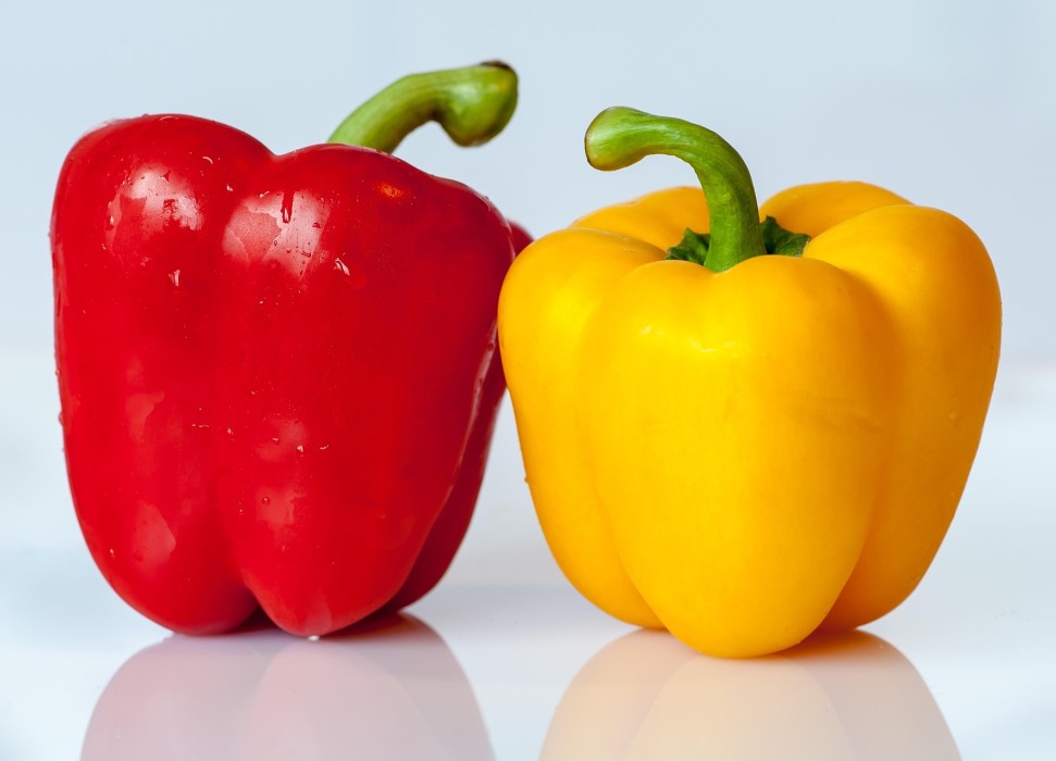 rote und gelbe Paprika